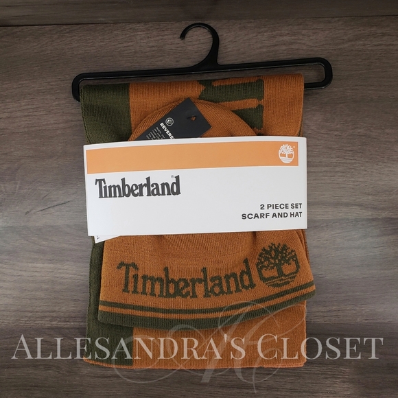 Timberland Hat Beanie & Scarf Set Wheat Grape Leaf Logo Jacquard Reversible Gift - Picture 2 of 4